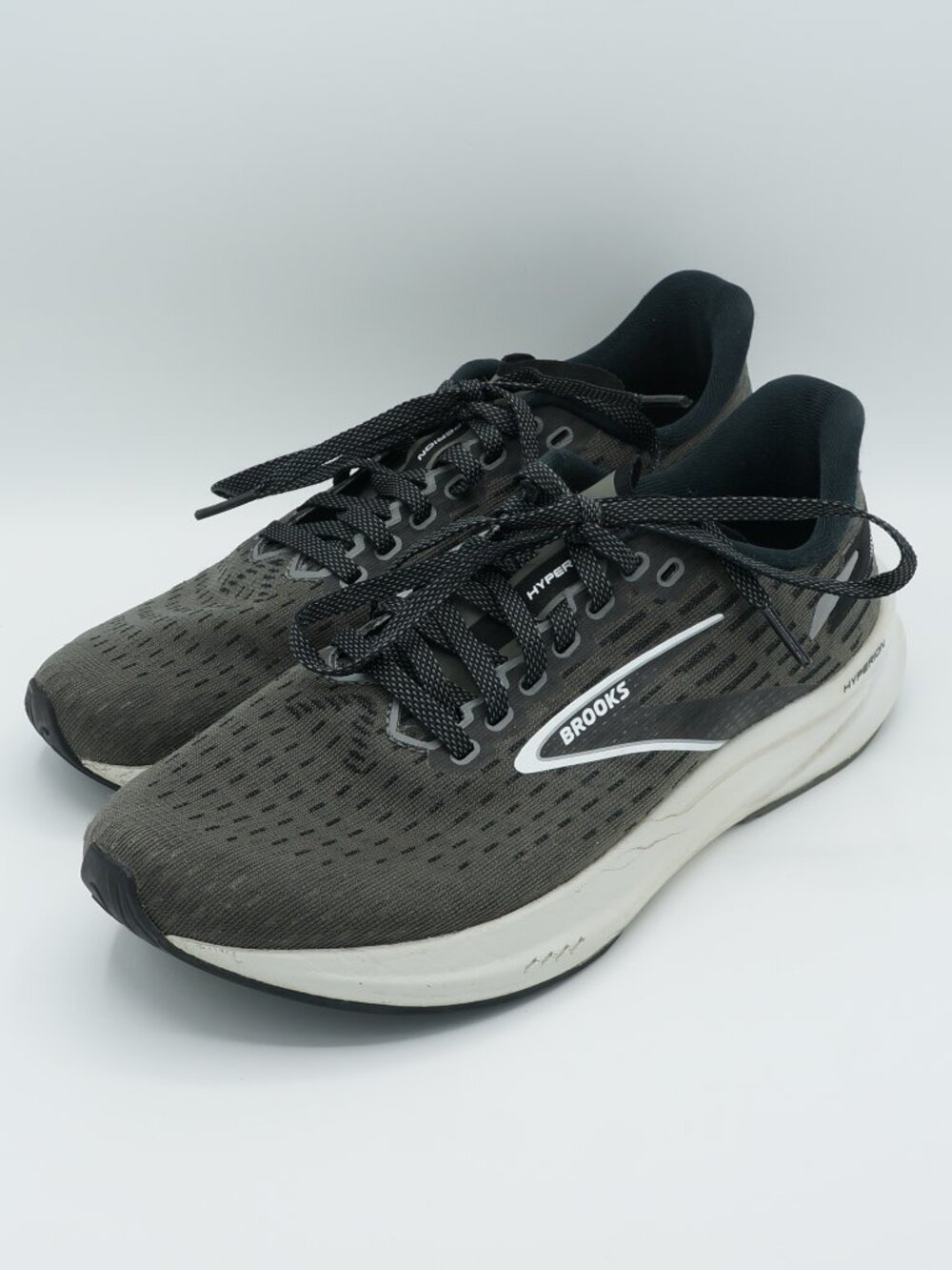 Brooks Hyperion Max Ebony Black Running Shoes Women's Size 8.5 Medium B
